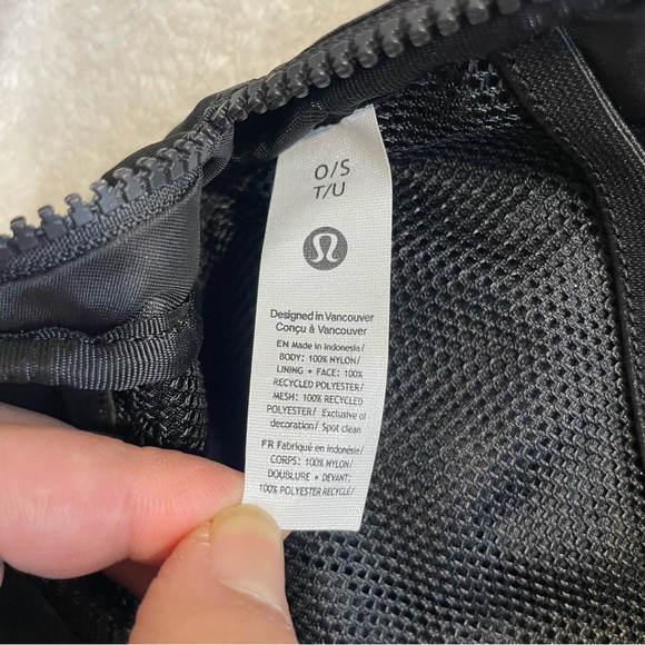 Lululemon OG Black Belt Bag - Picture 8 of 10